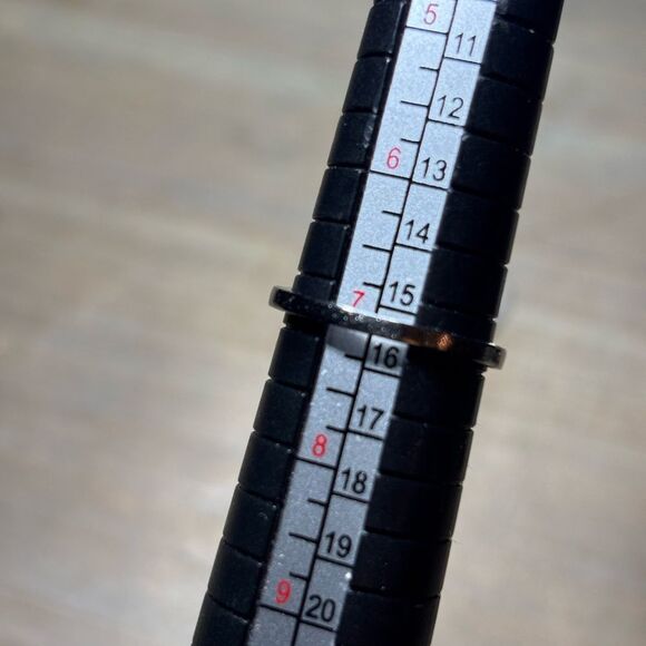 New! Heart Beat Silver Tone Ring Size 7 Costume Jewelry Hypoallergenic - Picture 5 of 5